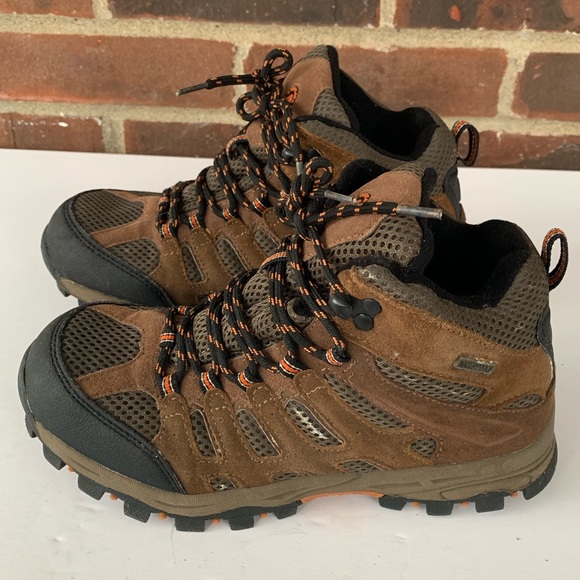 outland hiking boots